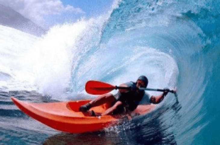 El Campeonato del Mundo de Kayak Surf 'Xtreme Pantín' llega a Valdoviño en Galicia