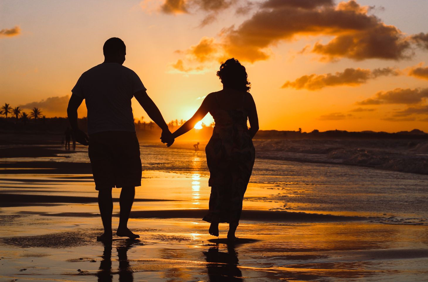 Couples Surf Getaways: Elevate Your Romance with Luxurious Surf Experiences