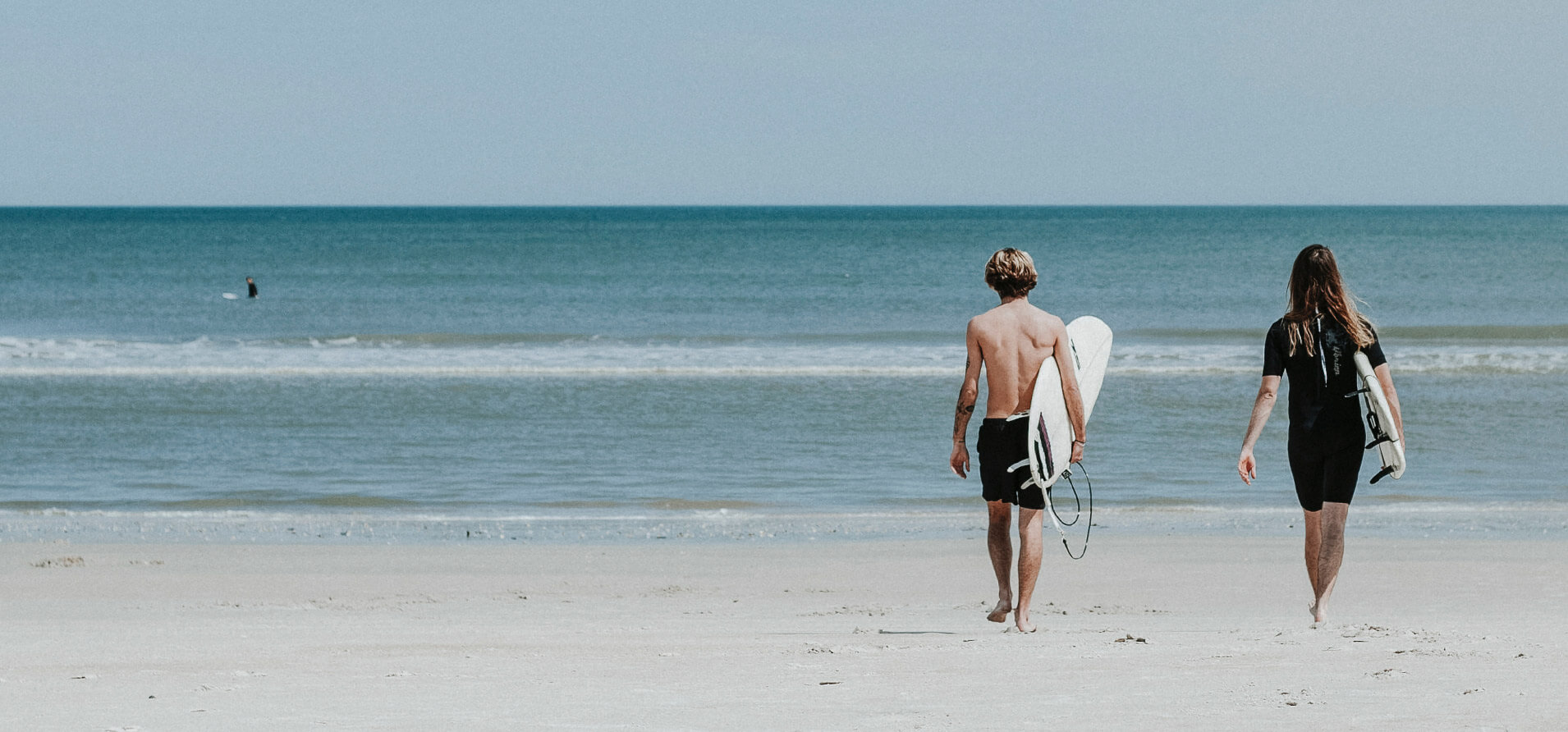 Starting Children in Surfing: Expert Tips for a Safe Introduction