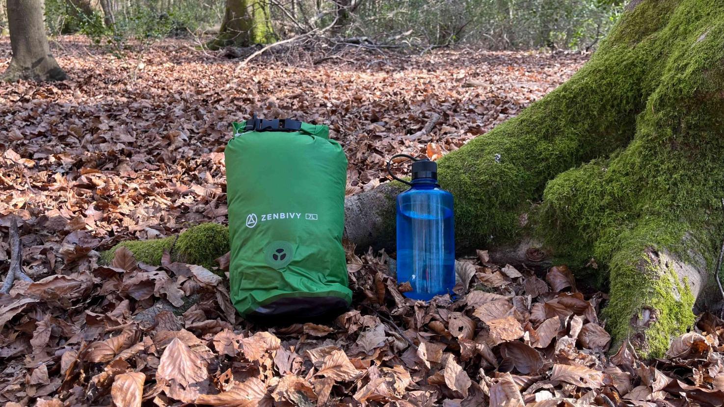  The whole system packs down into a 7 litre dry bag. 
